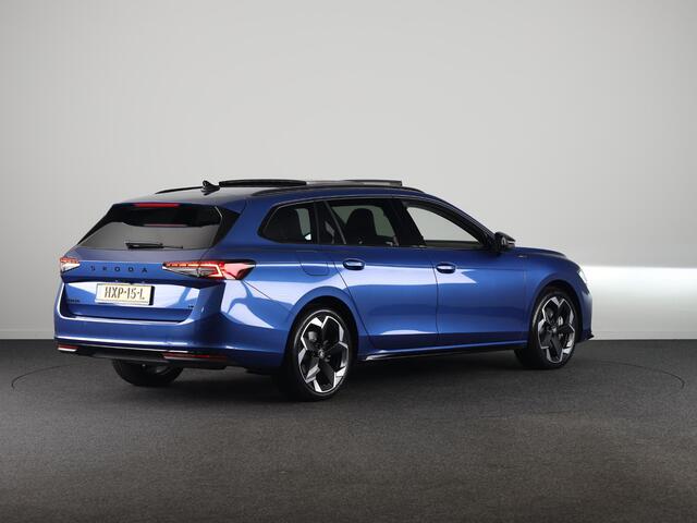 Skoda SUPERB Combi 1.5 TSI PHEV 204pk Sportline Business | 19 inch | Panoramadak | Canton | Trekhaak | Winterpakket | Adaptive Cruise | Blind Spot