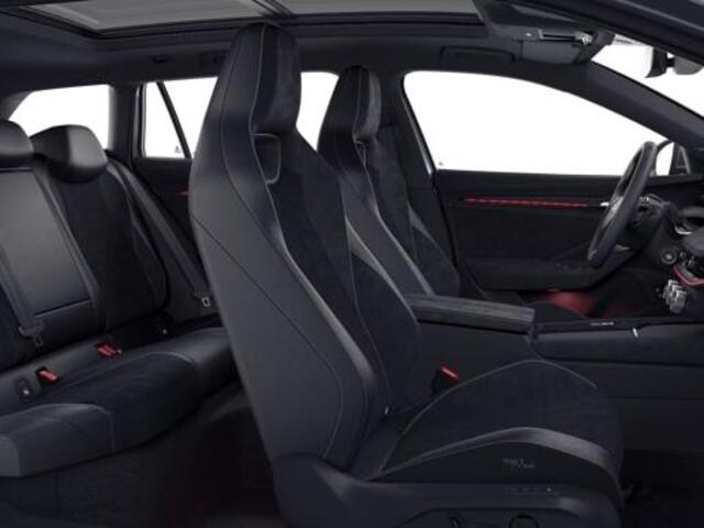 Skoda SUPERB combi Sportline Business 1.5 TSI PHEV 150 kW / 204 PK Co | Panoramadak, elektrisch bedienbaar | Trekhaak, wegklapbaar | Travel Assist Plus Sportline | Dynamic Chassis Control Pakket | CANTON Soundsystem | Lichtmetalen velgen 19 inch Aniara Aero zilver