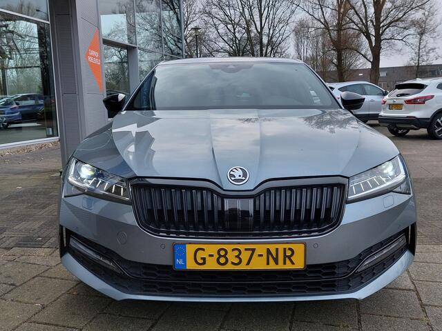 Skoda SUPERB 1.5 TSI ACT 150pk DSG Sportline Business | Navi + Apple Carplay+Android Auto | Clima | Cruise | Keyless Entry | Led Koplampen | Pdc V+A+Camera | Stoelverwarming | Privacy Glass | 18''lm