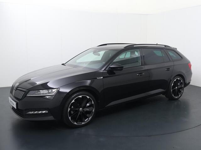 Skoda SUPERB Combi 1.4 TSI iV Sportline Business | 218 PK | SoH 91%| Stoelverwarming | Matrix LED koplampen | Virtual pedal achterklep | 19" LM velgen |