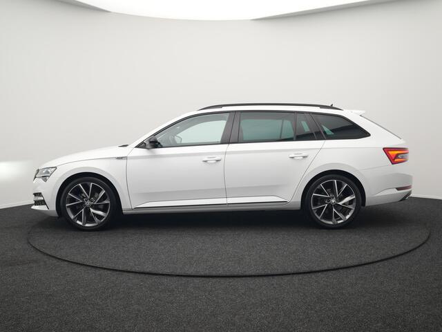 Skoda SUPERB Combi 1.4 TSI iV Sportline Dealer O.H PHEV | Adaptive Cruise | Alcantara Sportstoelen Memory & Verwarmd | Apple Carplay | Sfeerverlichting | Keyless | Blis | Camera | Virtual | Navigatie | DAB |