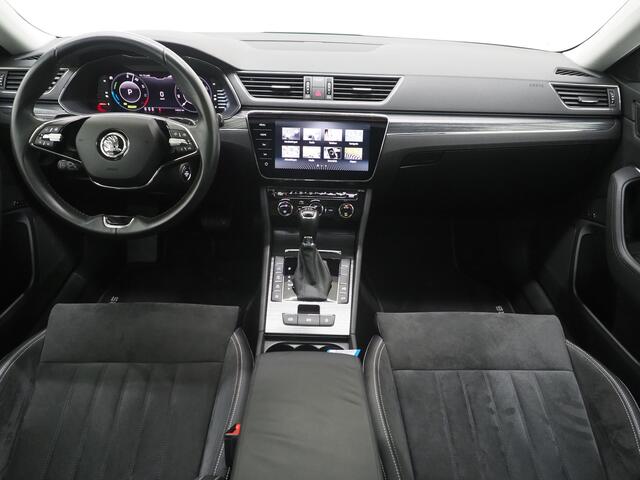 Skoda SUPERB Combi 1.4 TSI iV Style | Panoramadak | Canton | Trekhaak | 360 | Keyless | Adaptive Cruise | Carplay