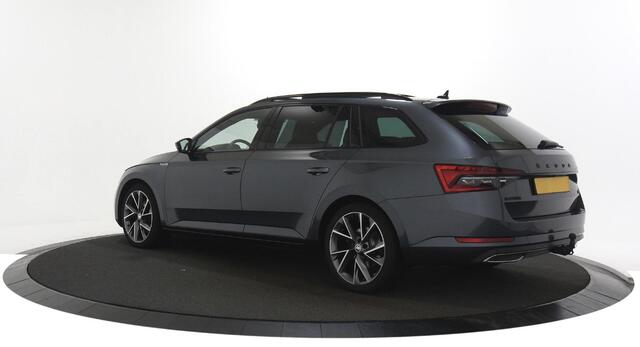 Skoda SUPERB Combi 1.4 TSI iV Sportline Business Panoramadak / Trekhaak / Standkachel