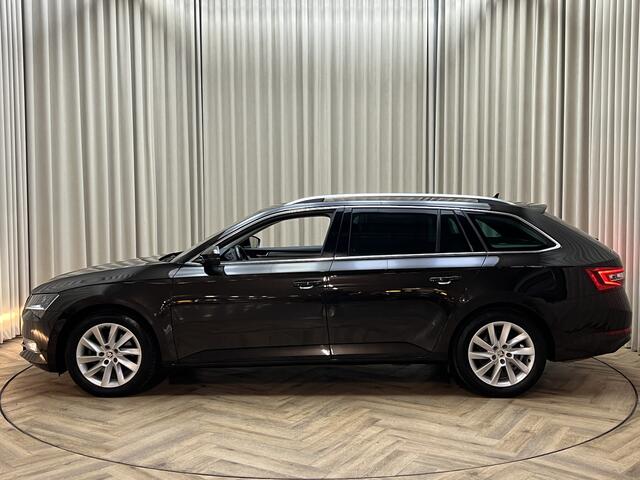 Skoda SUPERB Combi 1.4 TSI ACT Style Business *Leder/Alcantara* CANTON Audio / Xenon / Memory / Camera / Stoelverwarming V+A / CarPlay / Keyless