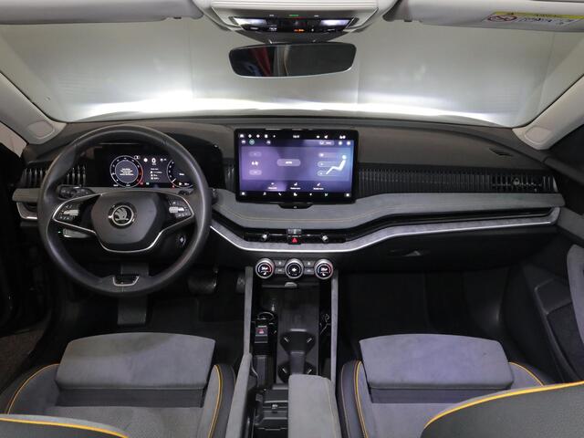 Skoda SUPERB combi 1.5 TSI MHEV First Edition 150 pk Automaat (DSG) | Verlengde garantie | Navigatie | Panoramadak | Parkeersensoren | Achteruitrijcamera | Matrix LED koplampen | Stoelverwarming |