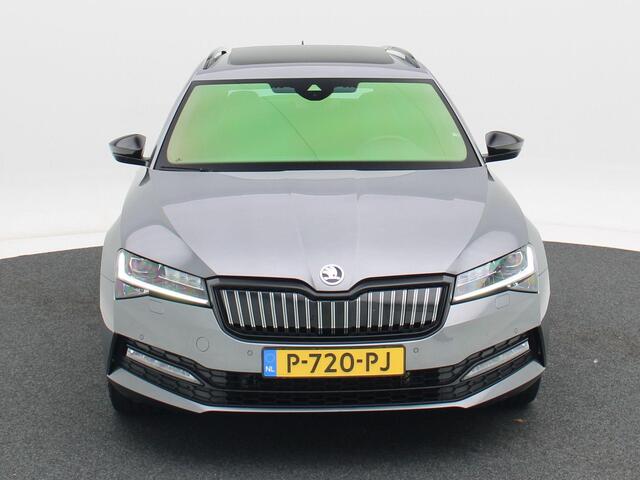 Skoda SUPERB Combi 1.4 TSi 218 Pk Automaat iV Sportline Business | Panorama Dak | Alcantara Leder | Elektrische Stoelen met Geheugen | Trekhaak | Adaptive Cruise | Camera | 19 Inch