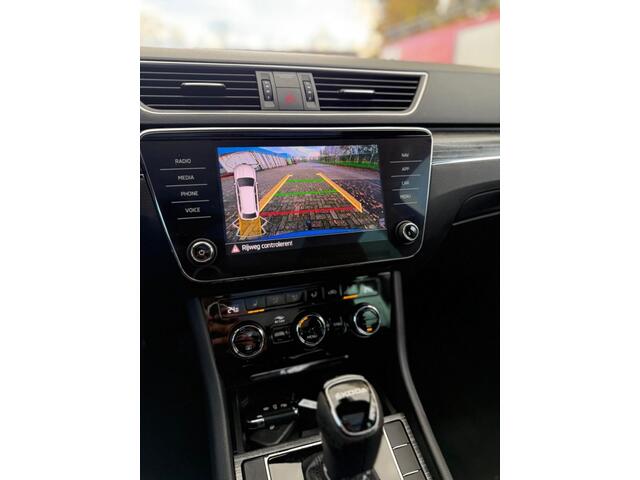 Skoda SUPERB Combi 1.4 TSI iV stoel en stuur verwarming trekhaak