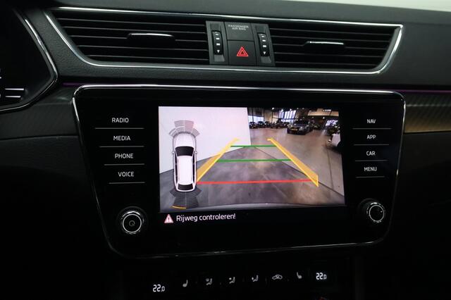 Skoda SUPERB Combi 1.5 TSI Sportline | Trekhaak | Camera | Carplay | Stoelverwarmin