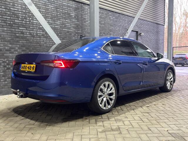 Skoda SUPERB 1.5 TSI MHEV First Edition | Trekhaak | Camera | Getint Glas | Stoelverwarming | 18 Inch