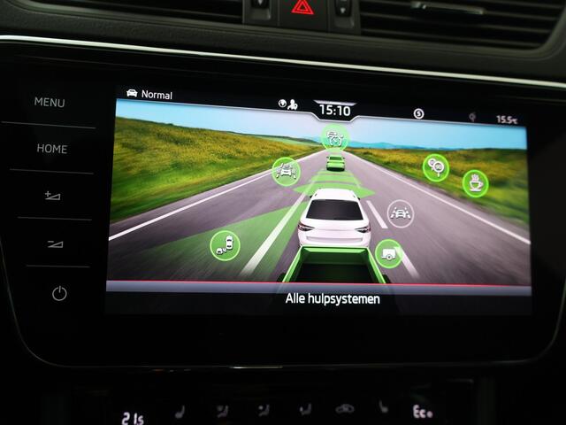 Skoda SUPERB Combi 1.4 TSI iV Sportline Business | 218 PK | SoH 86% | Trekhaak | Panoramadak | Area view 360 graden | Virtual Pedal achterklep | Matrix LED koplampen |