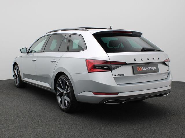 Skoda SUPERB Combi 1.4 TSI iV Sportline Business 218PK DSG SOH 97%, Trekhaak, Pano-Schuifdak, Elektrische Memorystoel, Stoelverwarming, Achteruitrijcamera, Virtual Pedal, Keyless, 19" LM Velgen, Adaptieve Cruise Control