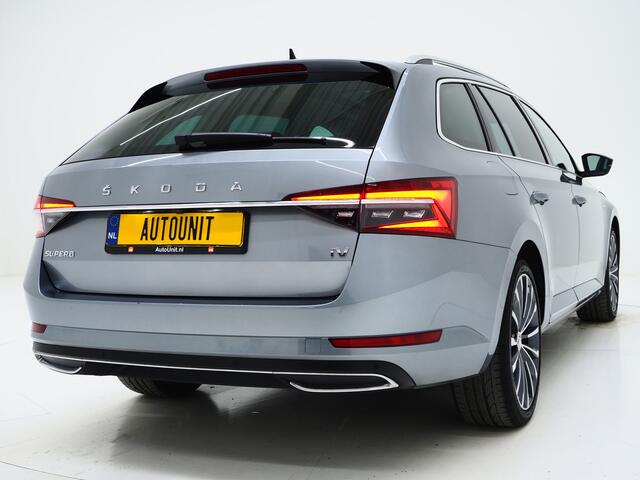 Skoda SUPERB Combi 1.4 TSI iV Laurin & Klement | Panoramadak | Massage | Canton | Camera | Keyless | Adaptive Cruise | Carplay