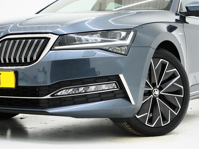 Skoda SUPERB Combi 1.4 TSI iV Laurin & Klement | Massage | Canton | Trekhaak | Camera | Memory | Keyless | Adaptive Cruise