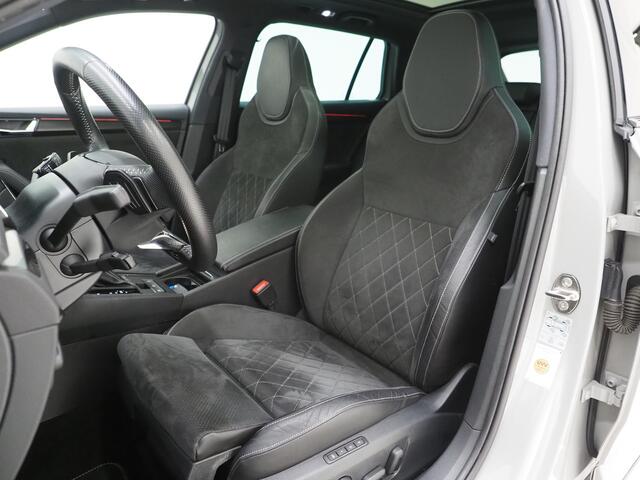 Skoda SUPERB Combi 1.4 TSI iV Sportline 218PK | Panoramadak | Canton | 360 | Trekhaak | Memory | Keyless | Adaptive Cruise