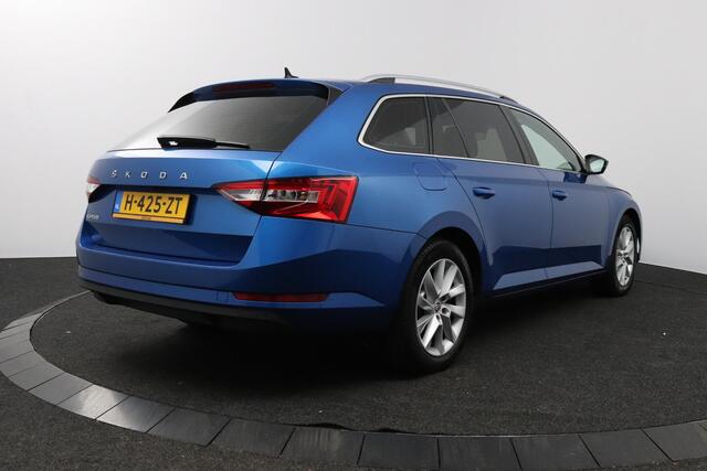 Skoda SUPERB Combi 1.5 TSI 150pk DSG ACT Business Edition | Navigatie | Stoelverwarming | Camera |