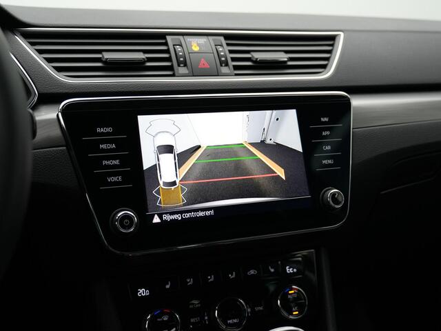 Skoda SUPERB Combi 1.4 TSI iV 218 pk DSG Business Edition | Geheugenstoel | Matrix LED | Stoel-/achterbankverwarming | Achteruitrijcamera