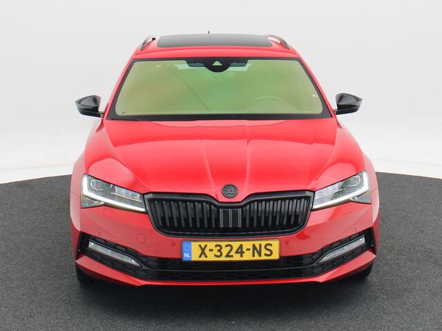 Skoda SUPERB Combi 1.5 TSi 150 Pk Automaat Sportline Business | Panoramadak | Trekhaak | Virtual Cockpit | Adaptive Cruise | Camera | LED | 19 Inch | 53.466 Km!