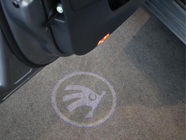 Skoda SUPERB Combi 1.4 TSI ACT Style Automaat | Clima | Comfortstoelen | Carplay | Memory | Haak |