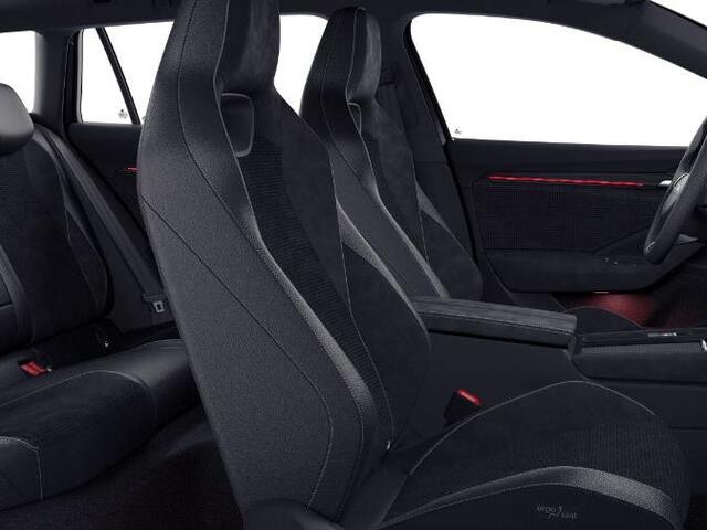 Skoda SUPERB Combi Sportline Business 1.5 TSI PHEV 204 PK | Panoramadak | Head-up display | Trekhaak | 360 camera | Stoelverwarming vóór en achter