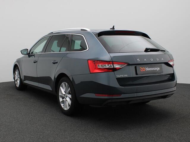 Skoda SUPERB Combi 1.5 TSI ACT Business Edition 150PK DSG Keyless, PDC voor en achter, Memorystoel, Stoelverwarming, 17" LM Velgen, Verwarmde Voorruit, Clima, Cruise Controle