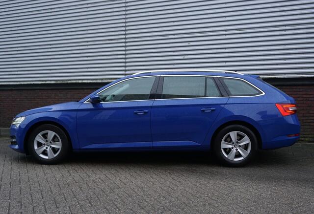 Skoda SUPERB Combi 1.5 TSI 150PK ACT Business Edition/Winterpakket/ Trekhaak 1600KG!!