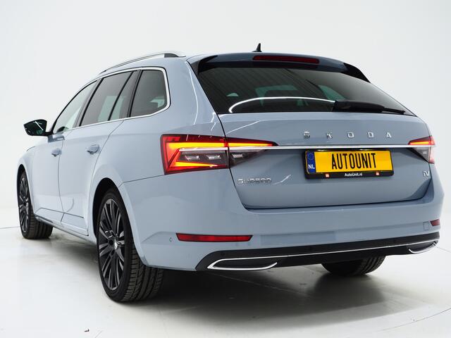 Skoda SUPERB Combi 1.4 TSI iV Laurin & Klement | Panoramadak | Massage | Canton | Trekhaak | 360 | Leder | Keyless | Adaptive Cruise