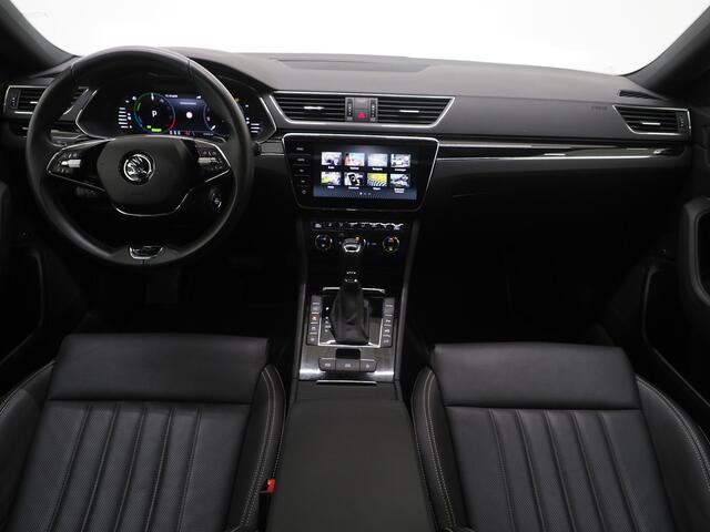 Skoda SUPERB Combi 1.4 TSI iV Laurin & Klement | Panoramadak | Massage | Canton | Trekhaak | 360 | Leder | Keyless | Adaptive Cruise