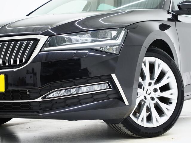 Skoda SUPERB Combi 1.4 TSI iV Style | Panoramadak | Trekhaak | Canton | 360 | Keyless | Adaptive Cruise | Carplay