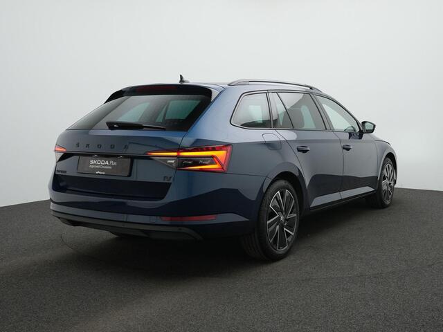 Skoda SUPERB Combi 1.4 TSI iV 218 pk DSG Business Edition | Geheugenstoel | Matrix LED | Stuur-/achterbankverwarming | Achteruitrijcamera