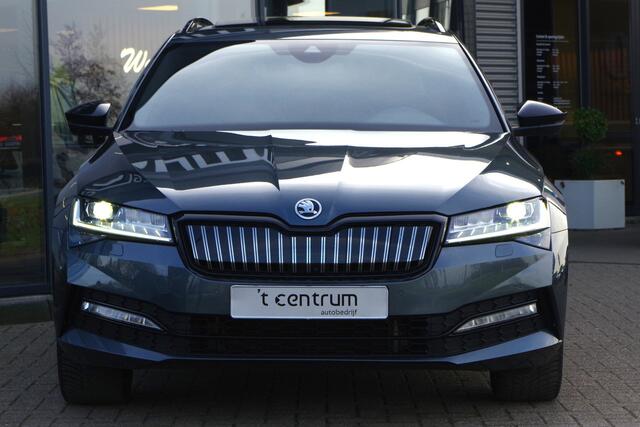 Skoda SUPERB Combi 1.4 TSI iV 218 PK Sportline BNS PHEV, Trekhaak, Panoramadak, 4 x Stoelverwarming, 360 Camera