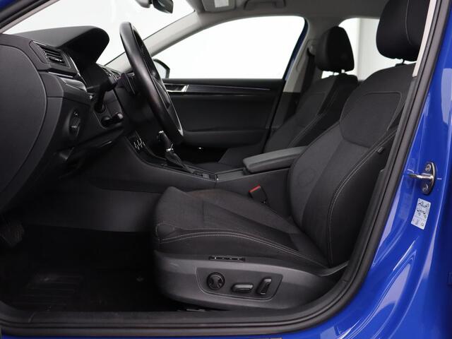 Skoda SUPERB 1.5 TSI Business Edition Plus | Trekhaak | Adaptive cruise | Achterbankverwarming | Virtual Cockpit | Camera | Carplay | Stoelverwarming | Memory | Keyless | Full LED | Navigatie