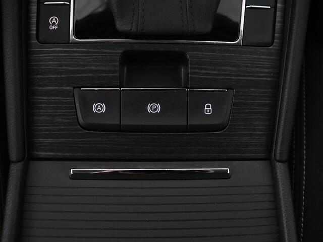 Skoda SUPERB 1.5 TSI Business Edition Plus | Trekhaak | Adaptive cruise | Achterbankverwarming | Virtual Cockpit | Camera | Carplay | Stoelverwarming | Memory | Keyless | Full LED | Navigatie