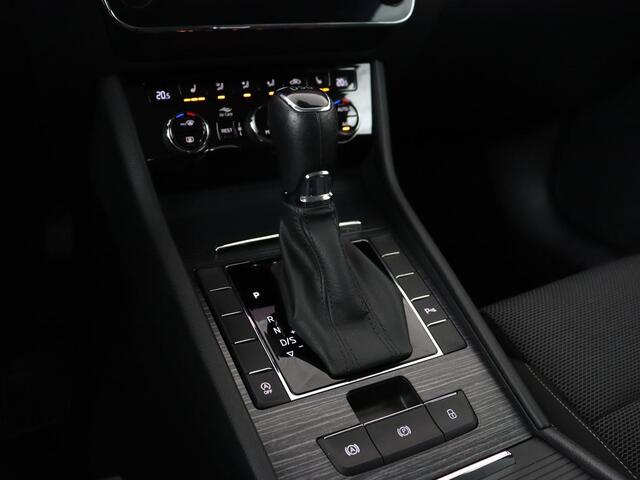 Skoda SUPERB 1.5 TSI Business Edition Plus | Trekhaak | Adaptive cruise | Achterbankverwarming | Virtual Cockpit | Camera | Carplay | Stoelverwarming | Memory | Keyless | Full LED | Navigatie