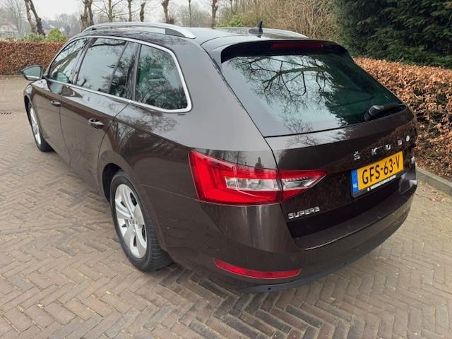 Skoda SUPERB COMBI 1.4TSI Iv Business Edition Plus/VIRTDASH/NAVIGATIE/MATRIX LED