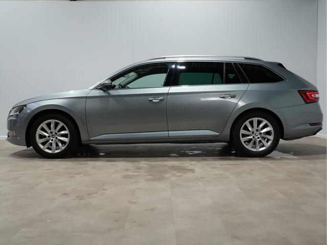 Skoda SUPERB Combi 1.5 TSI 150pk DSG ACT Business Trekhaak Navigatie MemorySeat Leer Canton Privacy glass 72