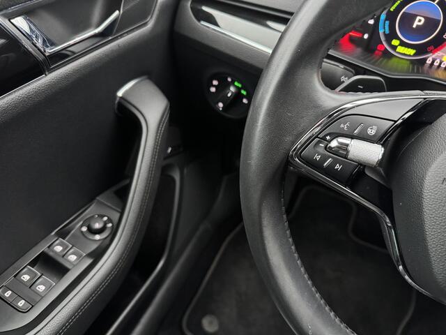 Skoda SUPERB Combi PHEV iV Laurent & Clement, Unieke uitvoering!