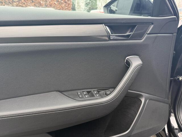 Skoda SUPERB Combi 1.4 TSI IV Clever+,Full LED,Trekhk Elekt,Cam360,Digi Dash,Stoel/stuurverw,Lane Ass.,
