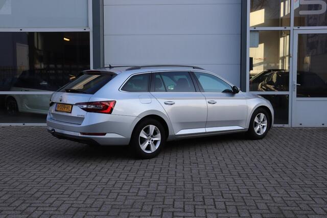 Skoda SUPERB 1.6 TDI STYLE BNS AUT/A.CARPLAY/CLIMA/CRUISE