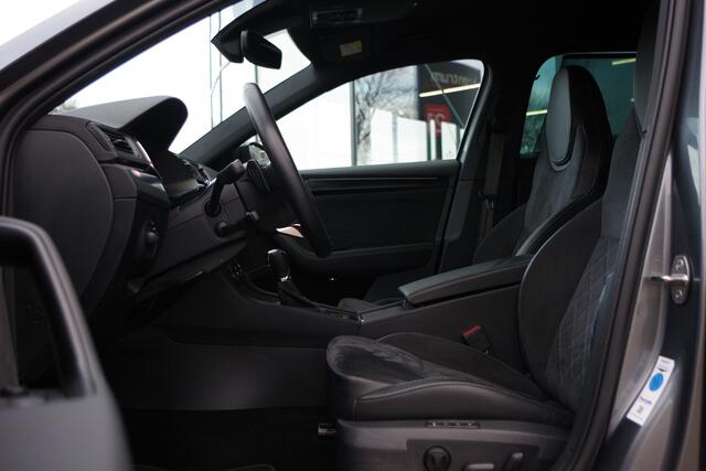 Skoda SUPERB Combi 1.4 TSI 218 PK iV Sportline BNS PHEV, Trekhaak, Memory, 4 x Stoelverwarming