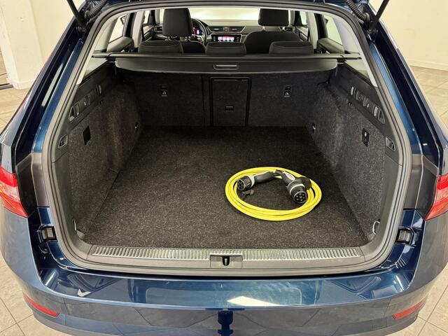 Skoda SUPERB Combi 1.4 TSI iV Business Edition Plus | Carplay | Camera | 1e eigenaar | Virual Cockpit |