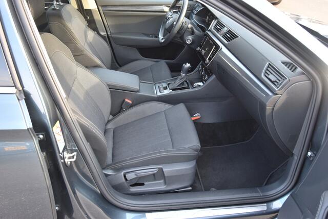 Skoda SUPERB Combi 1.5 TSI ACT Business Edition Plus , NAVI , CR CONTR , LED KOPL , ST V+A EN STUUR VERW ,