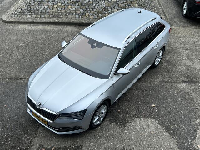 Skoda SUPERB Combi 1.4 TSI iV PHEV 1e EIGENAAR VIRTUAL COCKPIT ADAPT CRUISE CAMERA MEMORY CANTON AUDIO LED NAVI ECC TREKHAAK