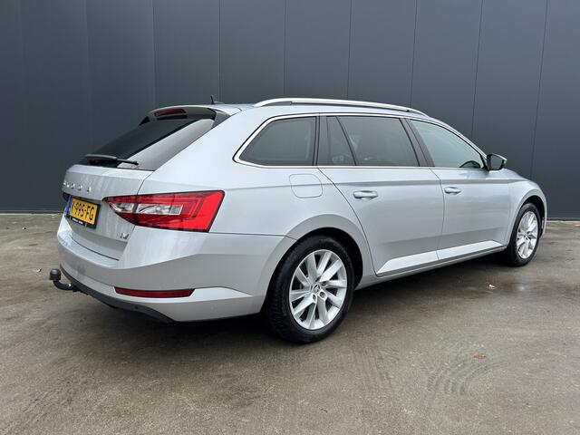 Skoda SUPERB Combi 1.4 TSI iV PHEV 1e EIGENAAR VIRTUAL COCKPIT ADAPT CRUISE CAMERA MEMORY CANTON AUDIO LED NAVI ECC TREKHAAK