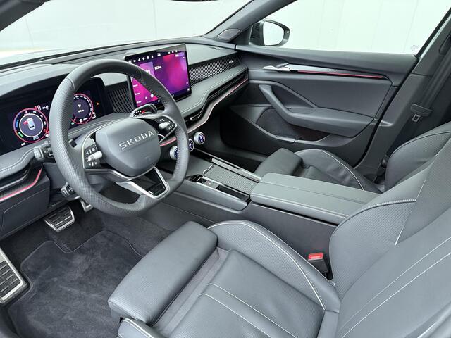 Skoda SUPERB Combi 1.5 TSI PHEV Sportline Business | 150 PK | SoH 100% | Trekhaak | Panoramadak | Top area view 360 graden | Head-up display | Lederen bekleding | Canton soundsystem |