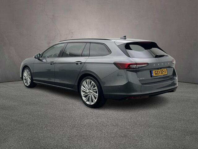 Skoda SUPERB Combi Business Edition 1.5 eTSI 150pk DSG Automaat Adaptive cruise control, Panoramadak, Lederen bekleding, Elektrische achterklep, Navigatie, Stoelverwarming