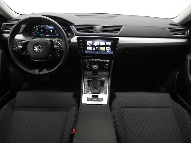 Skoda SUPERB Combi 1.4 TSI iV 218PK | Panoramadak | Virtual | Adaptive Cruise | Stoelverwarming | DAB | PDC | Carplay