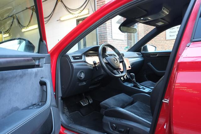 Skoda SUPERB 1.5 TSI 150pk Automaat, Sportline, Trekhaak