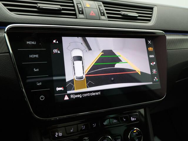 Skoda SUPERB Combi 1.4 TSi iV 218 Pk Automaat Sportline Business | Trekhaak | Panoramadak | Adaptive Cruise | Full LED | Canton Sound | Stoelverwarming | 18 Inch | 92.858 Km!!