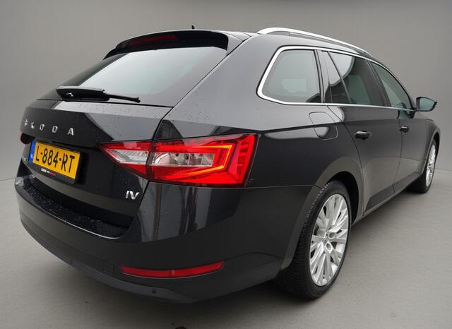 Skoda SUPERB Combi 1.4 TSI iV Business Edition Plus Camera | Navi