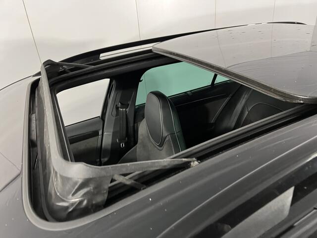 Skoda SUPERB Combi 1.4 TSI iV Sportline / AUTOMAAT/ PANO/ TREKHAAK/ ELEK.KLEP/ DCC/ MEMORY SEAT/ STUUR+STOELVERWARM.V+A/ PARK.SENSOR.V+A/ CAMERA/ DODEHOEK/ SMARTLINK/ ACC/ KEYLESS/ VIRTUAL COCKPIT/ NAVI/ DAB/ CLIMA/ LED/ 19'' LMV